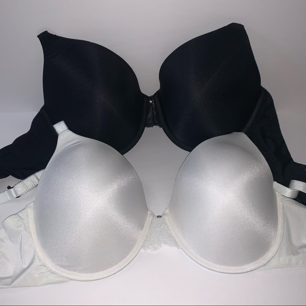 Lot of 2 Vera Wang Bras